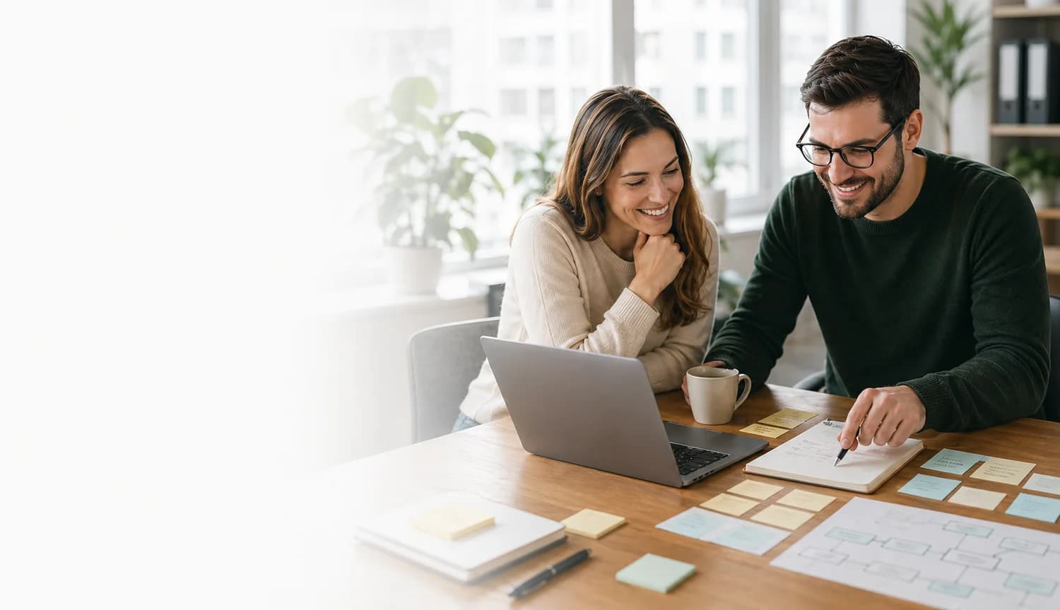 Praktische KI-Anwendungsfälle auf einem Schreibtisch